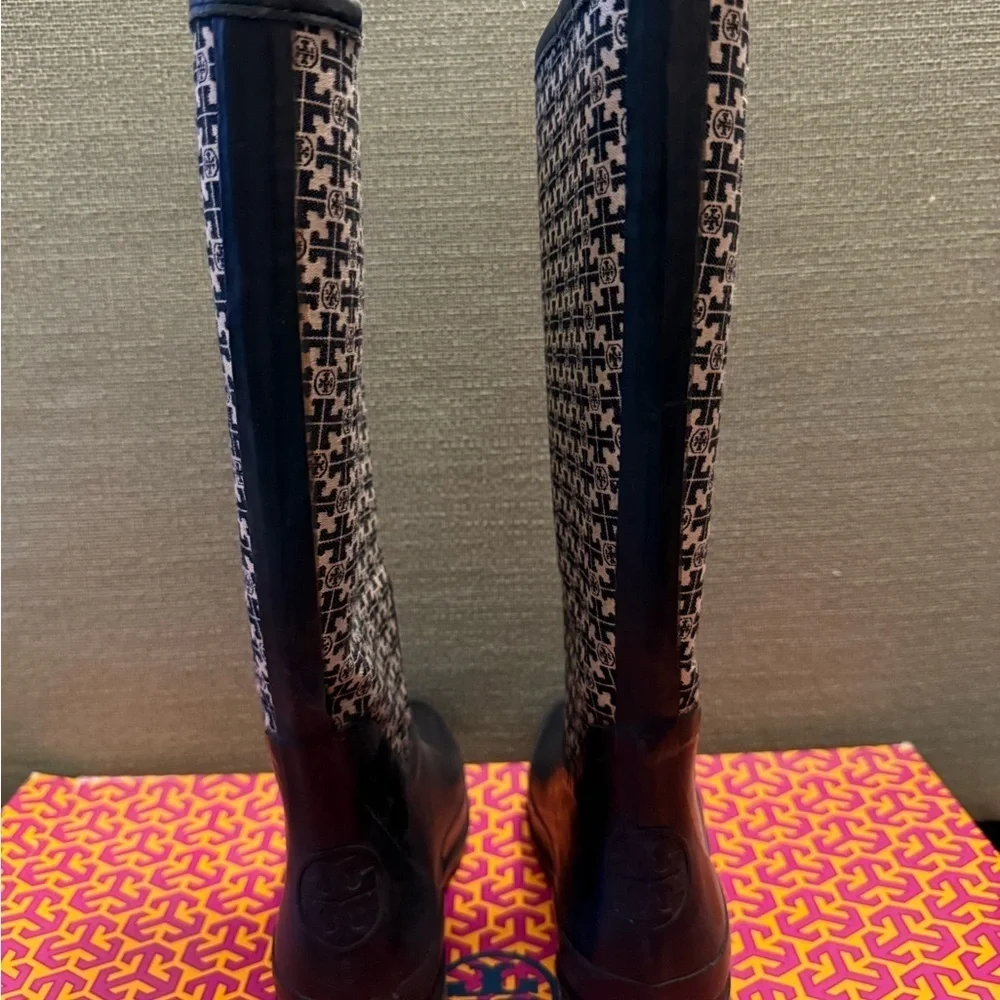 Tory Burch Black and Cream Winter Rain Boots